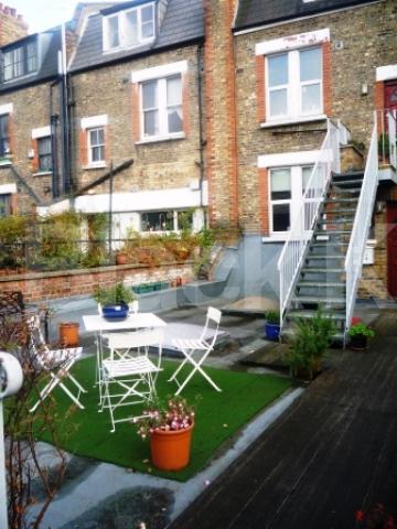 			1 Bedroom, 1 bath, 1 reception Flat			 Topsfield Parade, CROUCH END