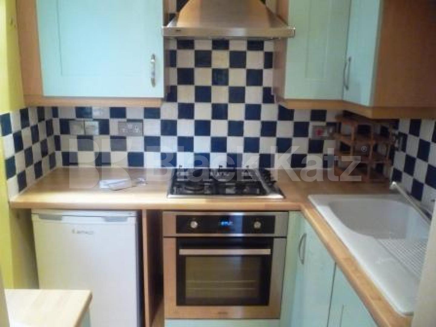 			2 Bedroom, 1 bath, 1 reception Flat			 Crouch Hall Road, CROUCH END