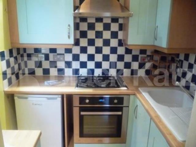 			2 Bedroom, 1 bath, 1 reception Flat			 Crouch Hall Road, CROUCH END