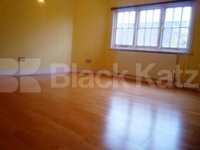 			2 Bedroom, 1 bath, 1 reception Flat			 Crouch Hall Road, CROUCH END