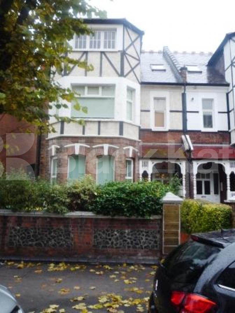 			2 Bedroom, 1 bath, 1 reception Flat			 Crouch Hall Road, CROUCH END
