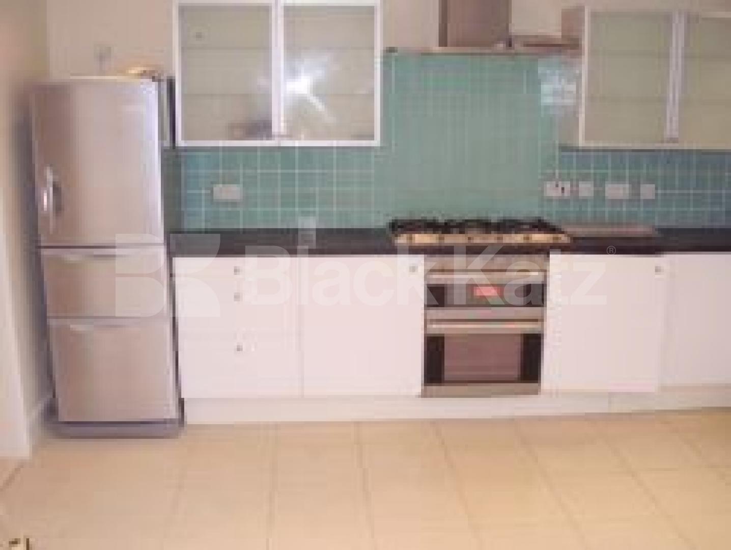 			3 Bedroom, 1 bath, 1 reception Flat			 Packington Street, ISLINGTON N1