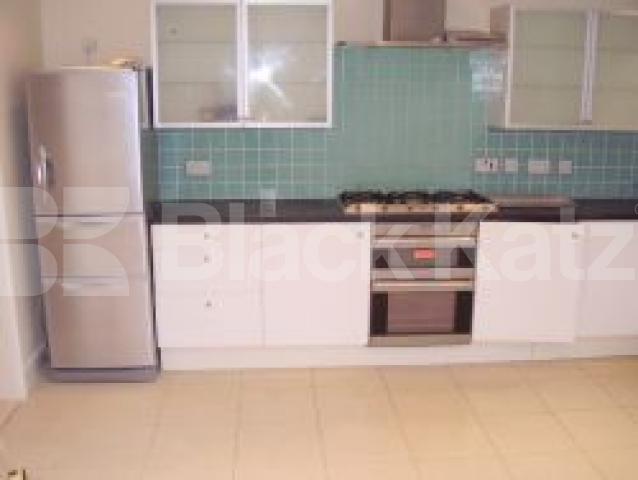 			3 Bedroom, 1 bath, 1 reception Flat			 Packington Street, ISLINGTON N1