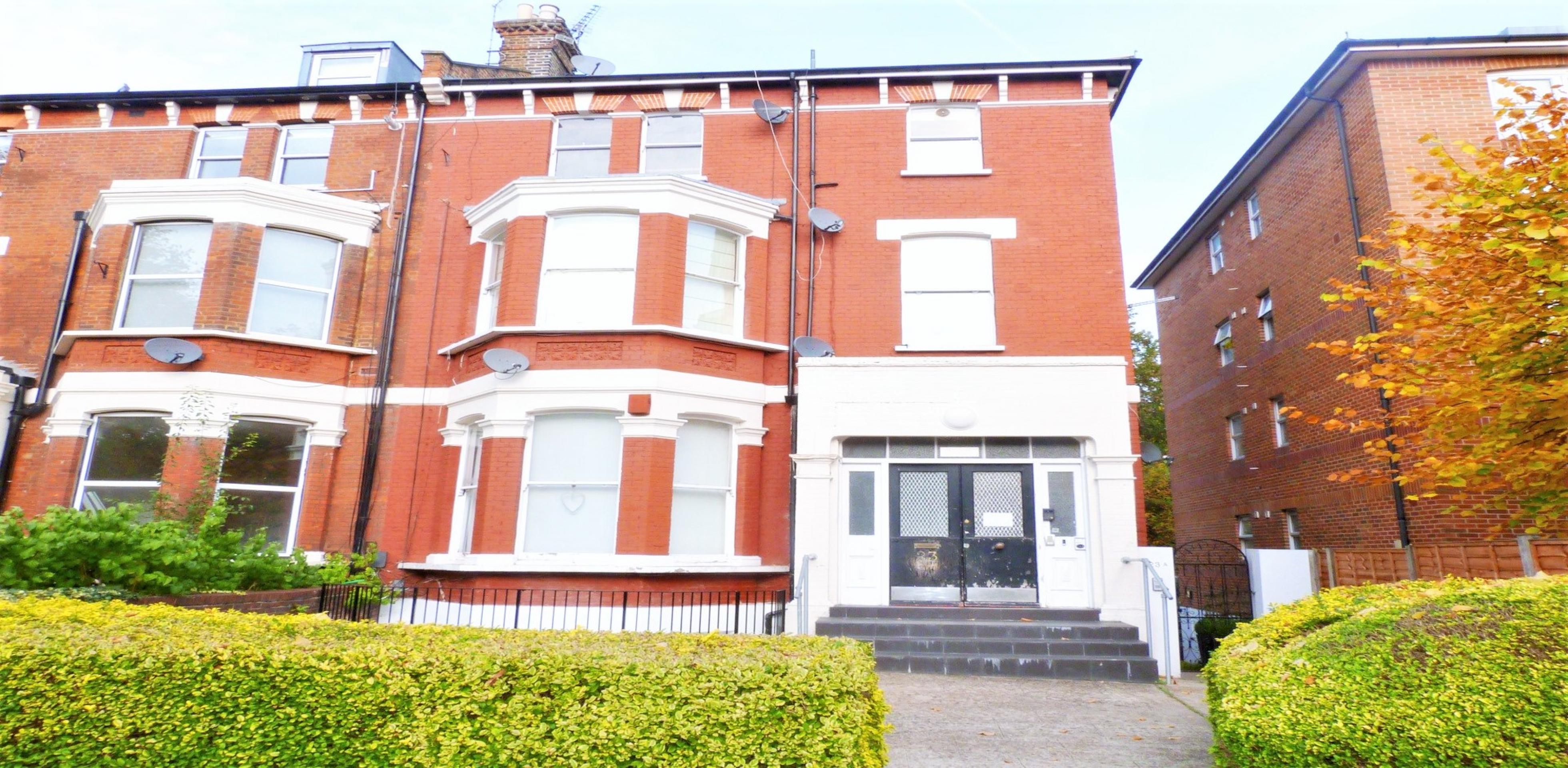 			3 Bedroom, 1 bath, 1 reception Flat			 Mowbray Road, KILBURN  NW6