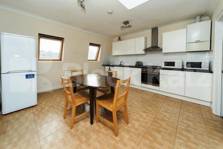 			NEW INSTRUCTION!, 3 Bedroom, 1 bath, 1 reception Flat			 Parkway, CAMDEN / REGENTS PARK