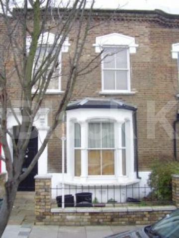 			NEW INSTRUCTION, 2 Bedroom, 1 bath, 1 reception Flat			 Canning Road, HIGHBURY N5