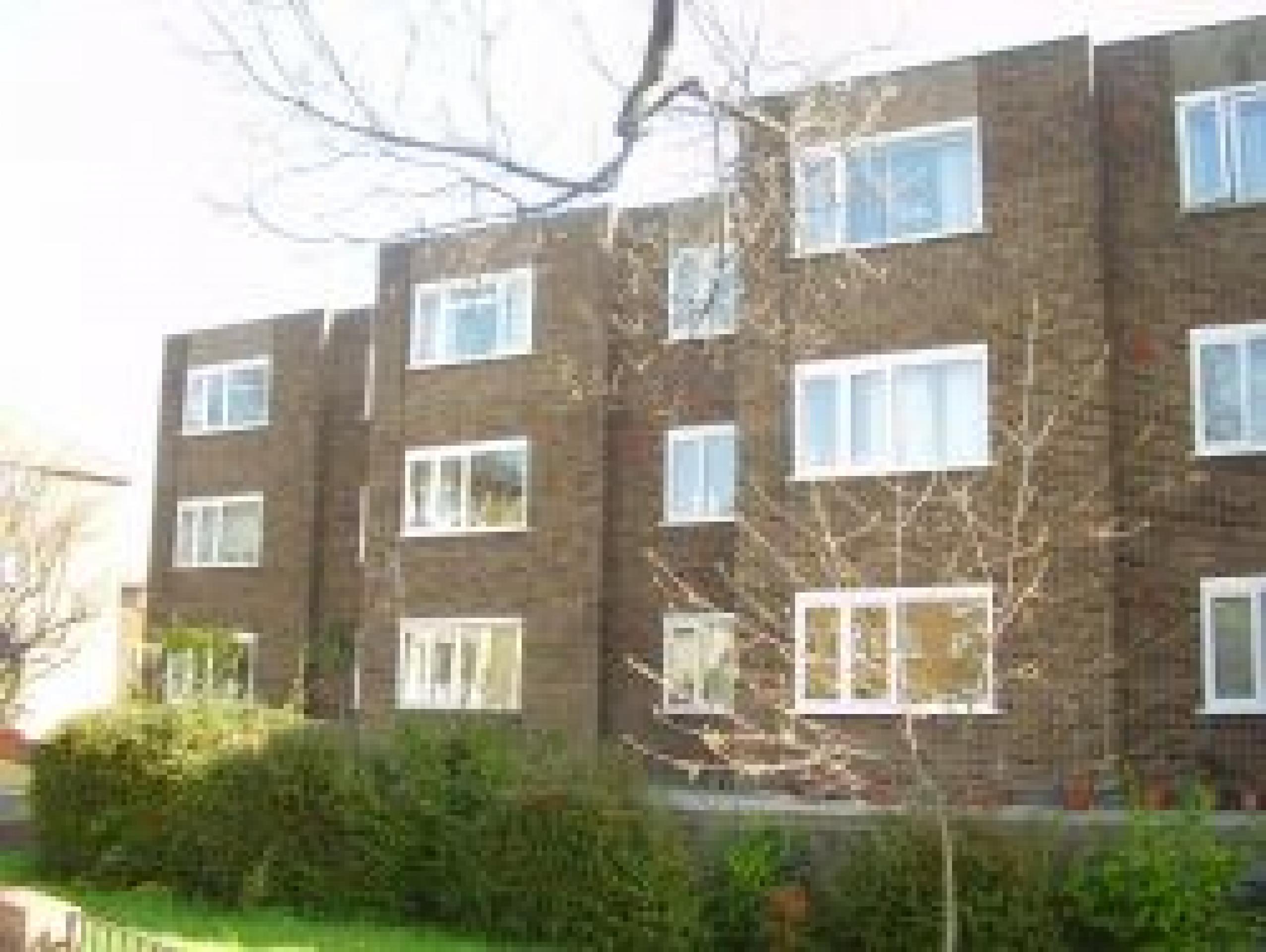 			VIEWINGS RECOMMENDED, 2 Bedroom, 1 bath, 1 reception Flat			 Ward Road, TUFNELL PARK N19 N19