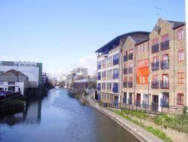 			2 Bedroom, 1 bath, 1 reception Flat			 Kingsland Road, OLD STREET N1