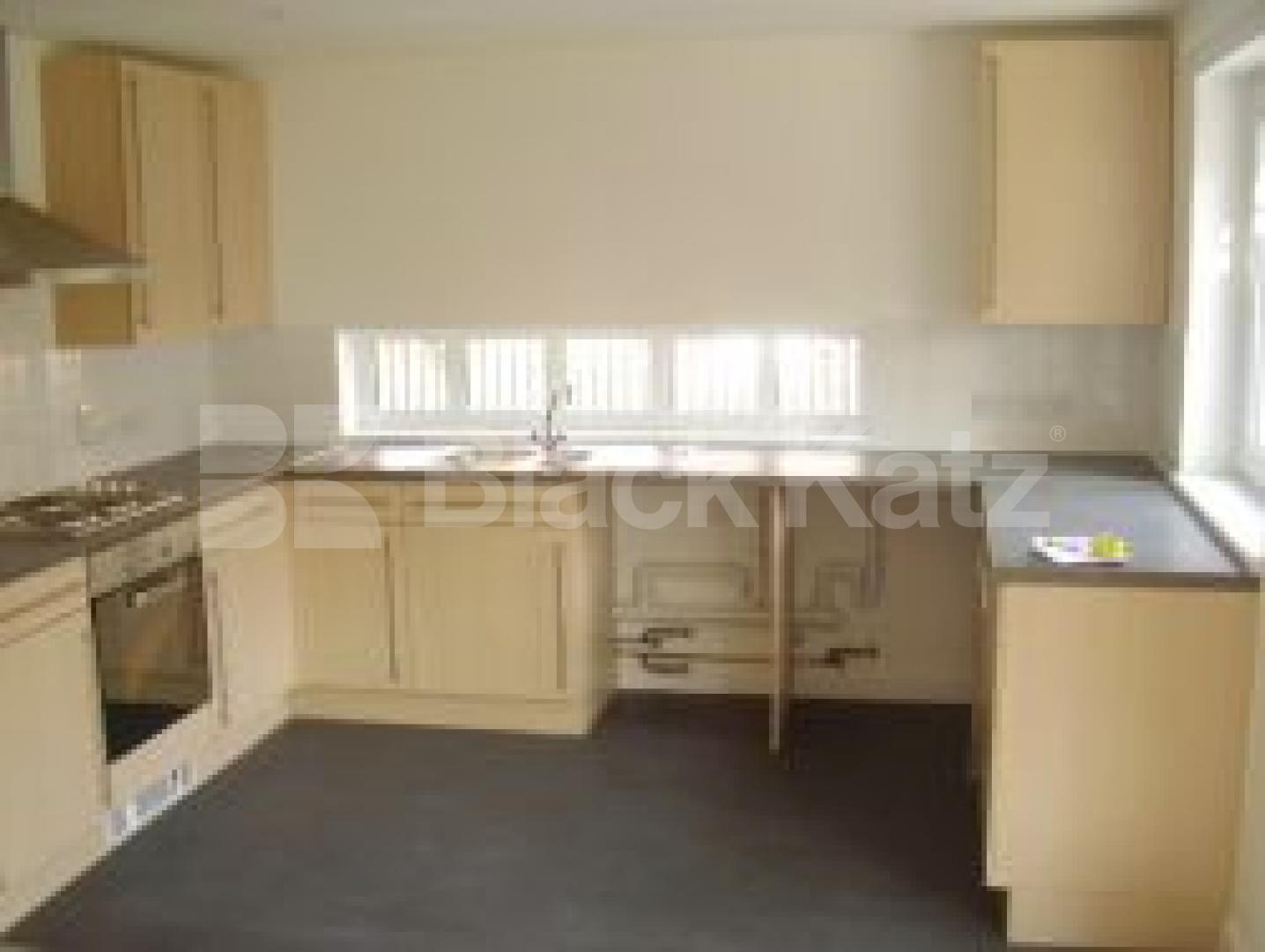 			2 Bedroom, 1 bath, 1 reception Flat			 Alkham Road, STOKE NEWINGTON N16