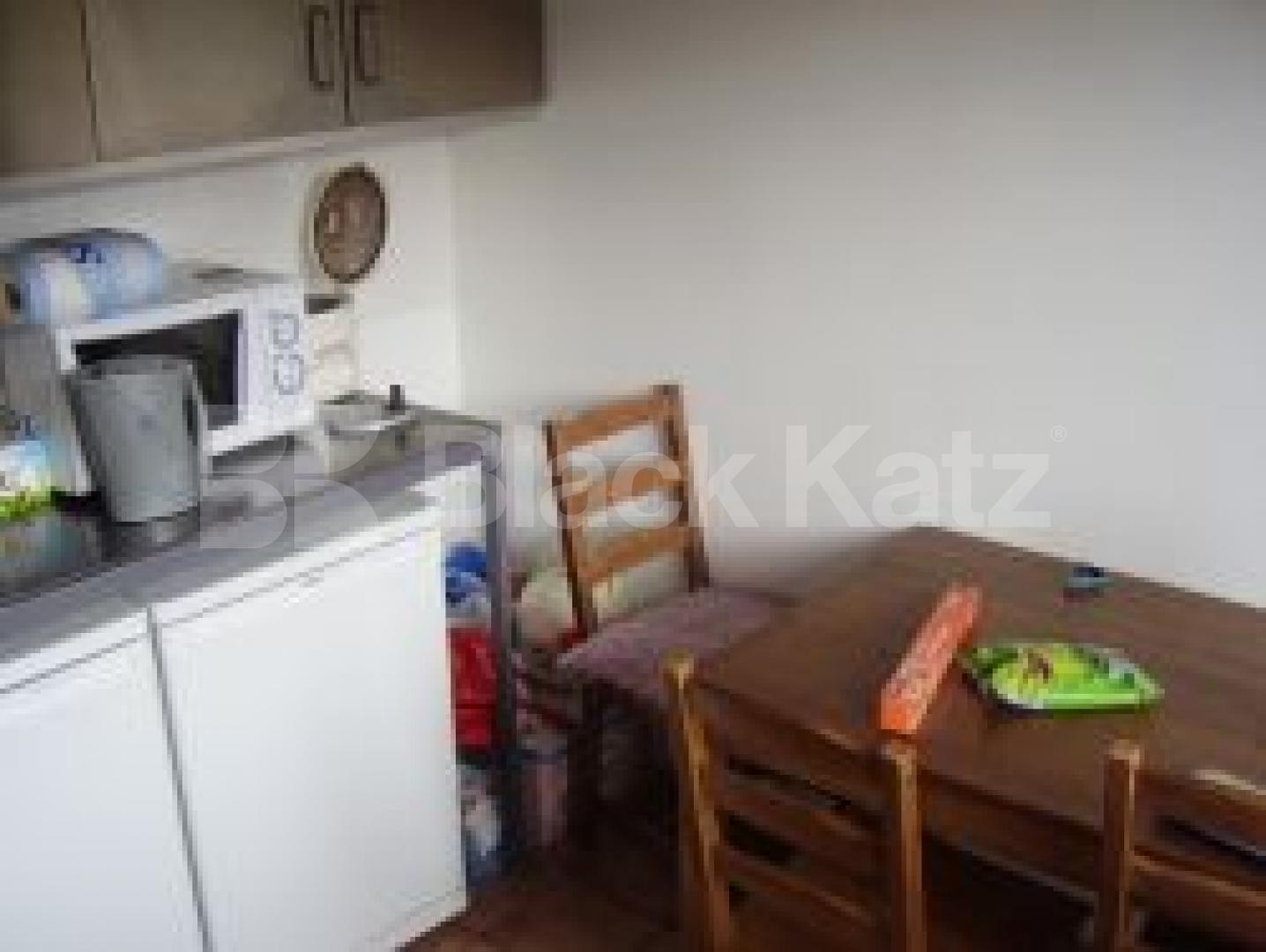 			3 Bedroom, 1 bath, 1 reception Flat			 Girdlestone Walk, ARCHWAY N19