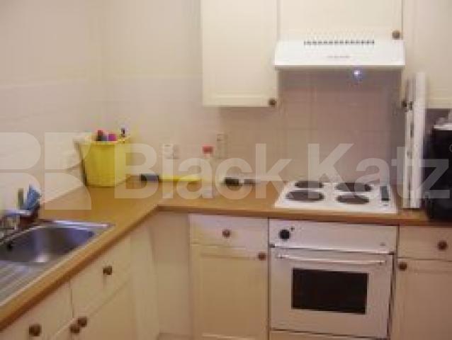 			1 Bedroom, 1 bath, 1 reception Flat			 Wonter Close, ANGEL N1