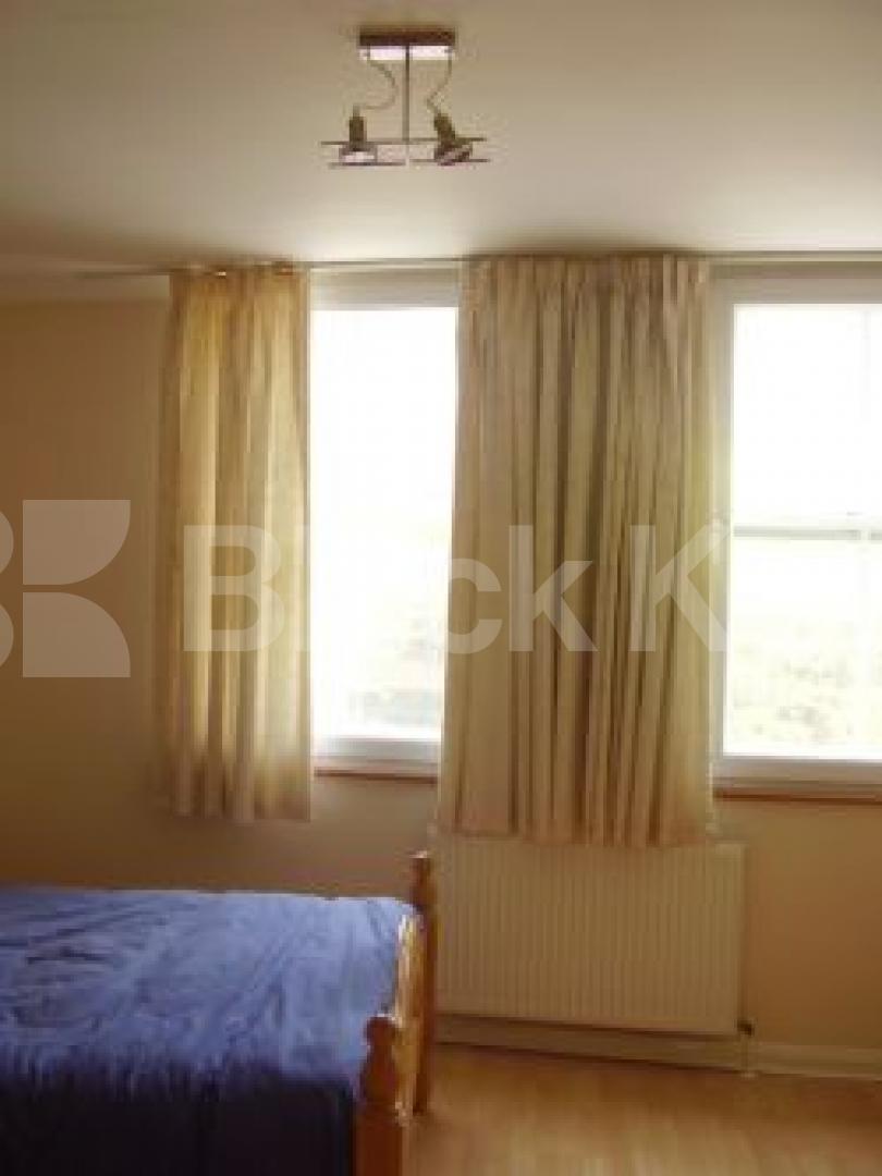 			1 Bedroom, 1 bath, 1 reception Flat			 St John Street, ANGEL