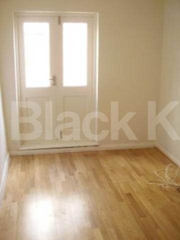 			1 Bedroom, 1 bath, 1 reception Flat			 New North Road, ANGEL/OLD STREET N1