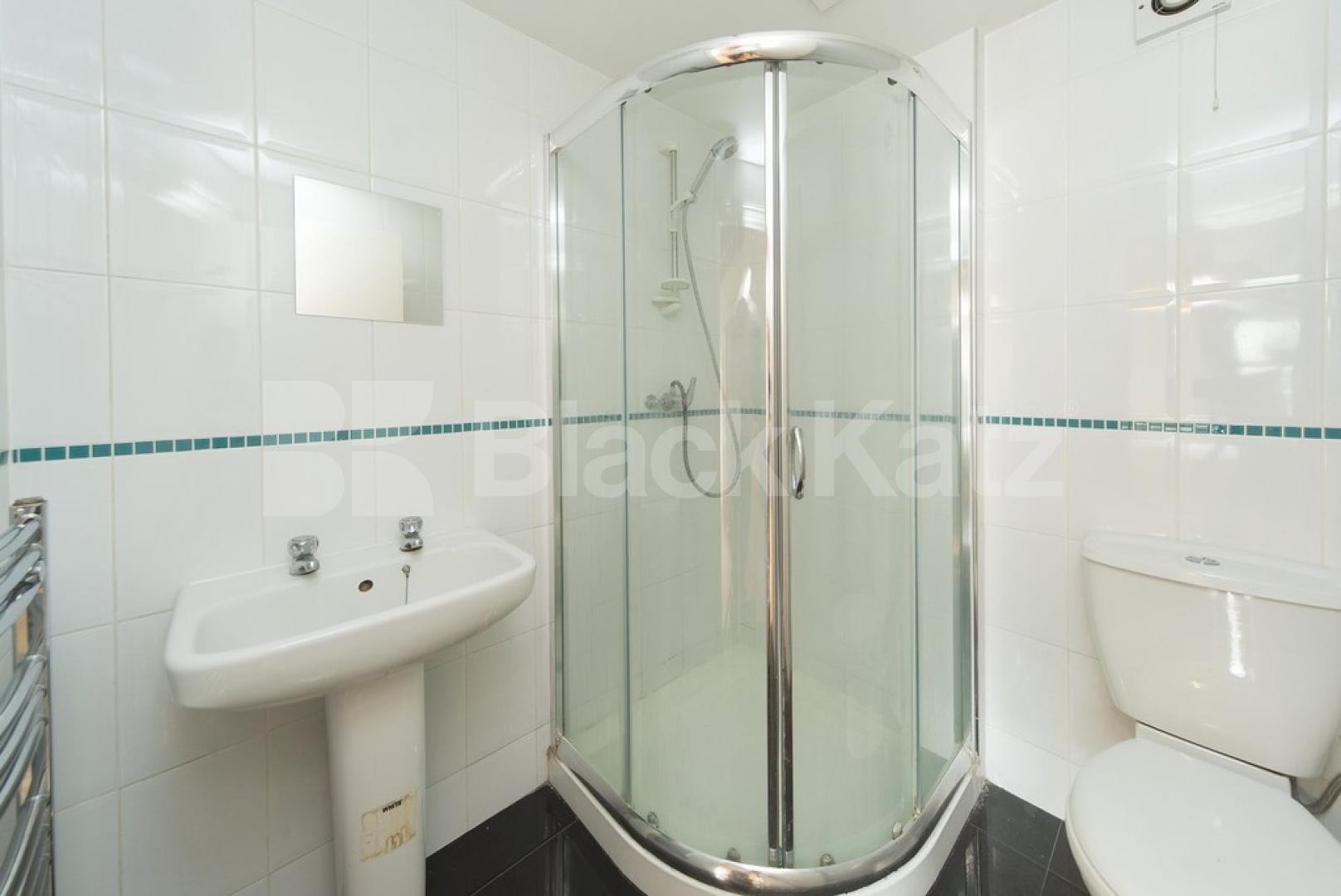 			NEW INSTRUCTION!, 3 Bedroom, 1 bath, 1 reception Flat			 Parkway, CAMDEN / REGENTS PARK