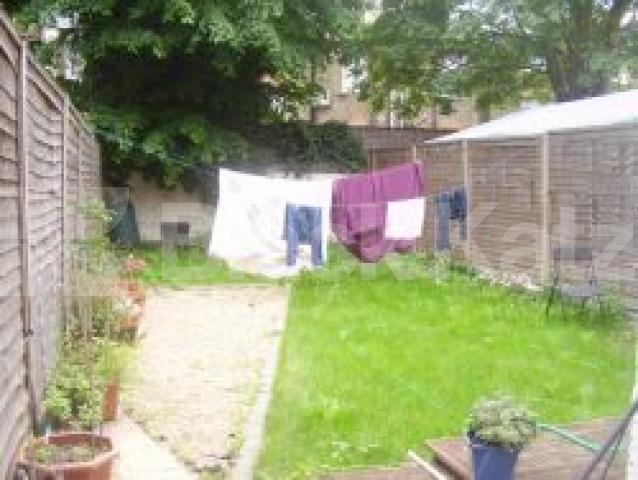 			1 Bedroom, 1 bath, 1 reception Flat			 Forburg Road, STOKE NEWINGTON N16