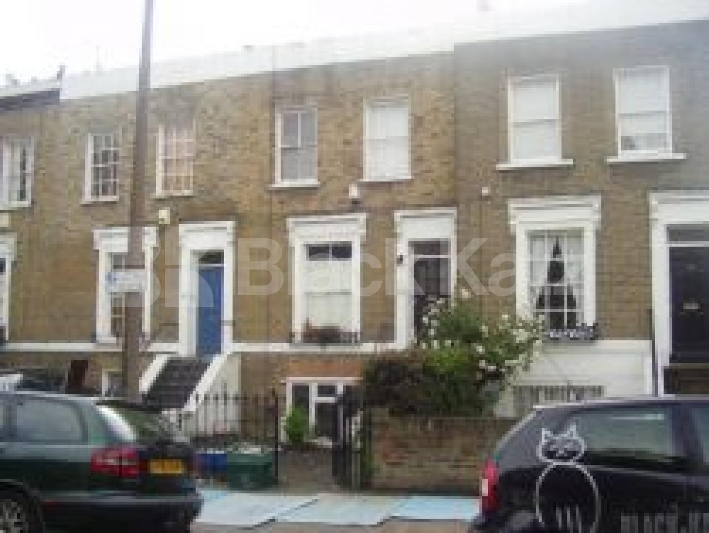			3 Bedroom, 1 bath, 1 reception Flat			 Lawford Road, ISLINGTON N1
