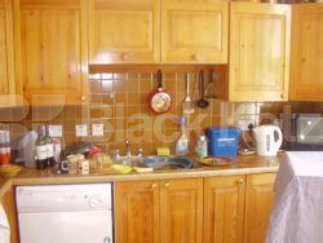 			3 Bedroom, 1 bath, 1 reception Flat			 Lawford Road, ISLINGTON N1