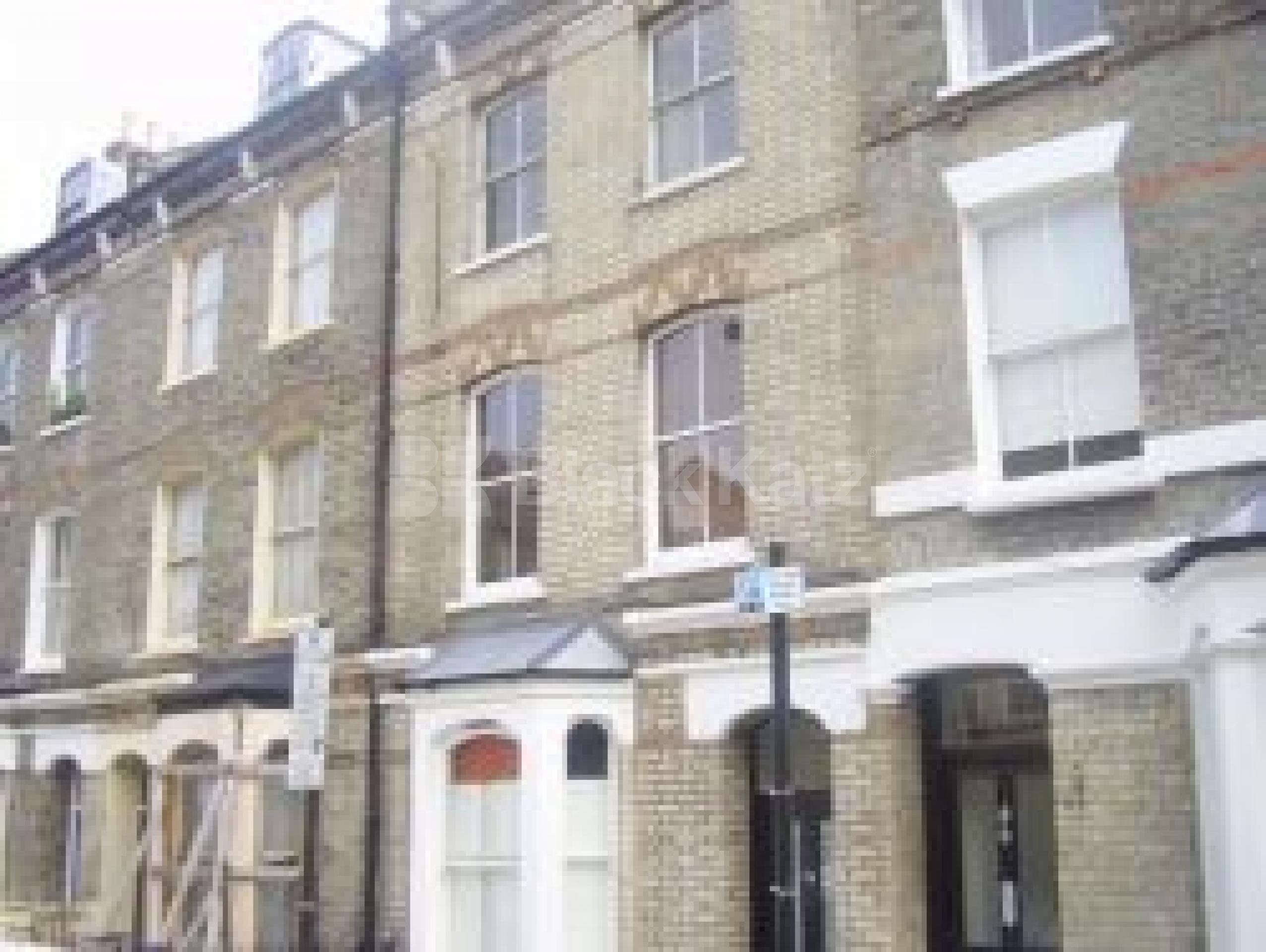 			2 Bedroom, 1 bath, 1 reception Flat			 Moray Road, FINSBURY PARK N4 N4