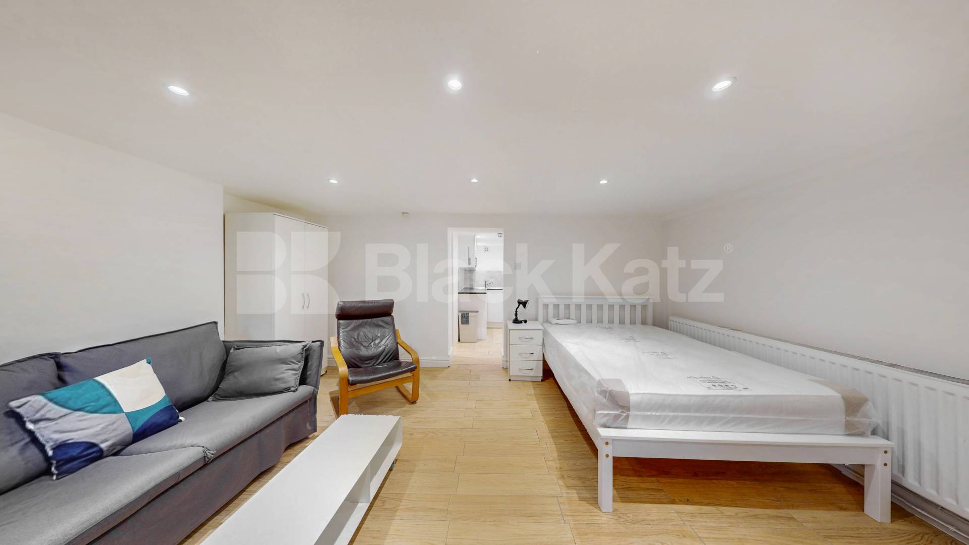 Modern Studio walking distance to Marylebone Tube & Regents Park  Harewood Avenue, Marylebone