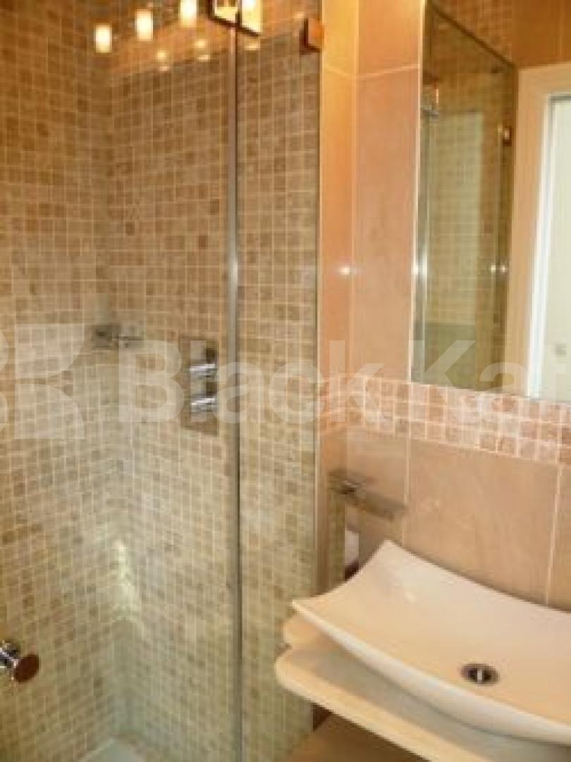 			MUST SEE!, 2 Bedroom, 1 bath, 1 reception Flat			 Parliament Hill, HAMPSTEAD HEATH/BELSIZE PARK