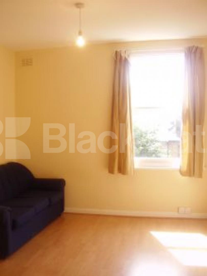 			2 Bedroom, 1 bath, 1 reception Flat			 Gibson gardens, Stoke newington