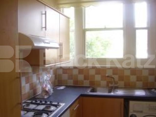 			2 Bedroom, 1 bath, 1 reception Flat			 Gibson gardens, Stoke newington