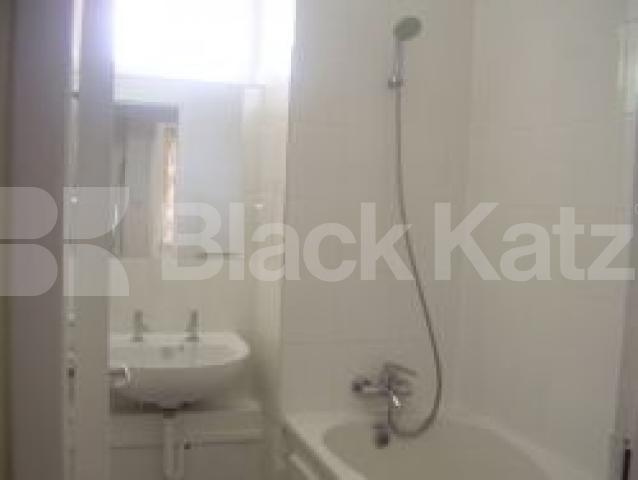 			New Instruction, 3 Bedroom, 1 bath, 1 reception Flat			 Collier Street, KINGS CROSS