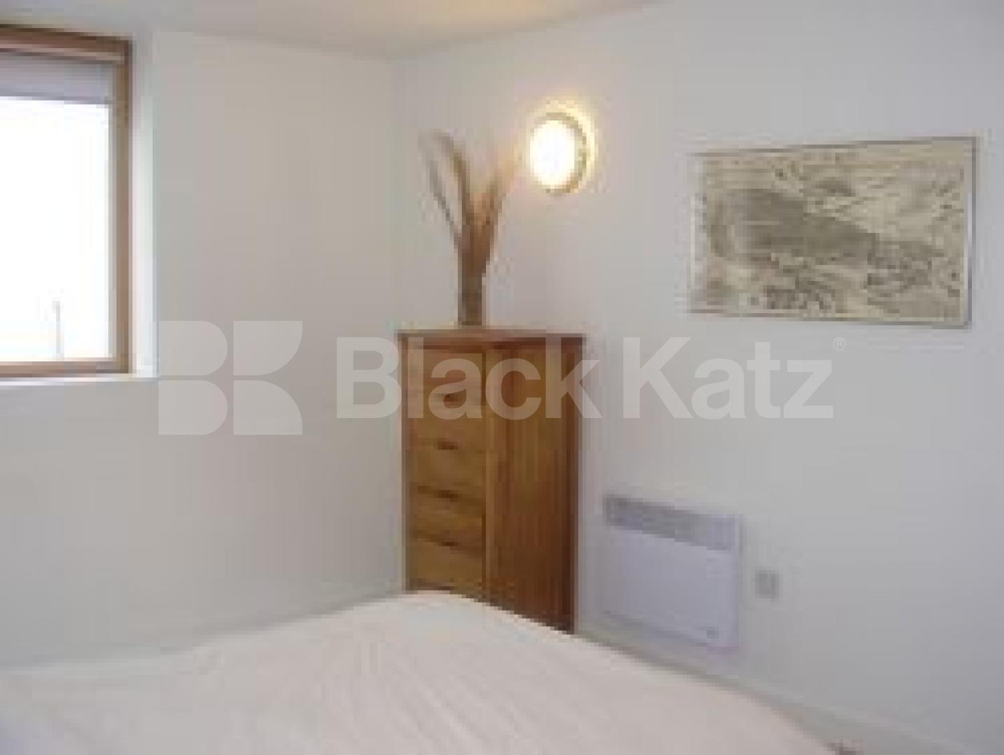 			2 Bedroom, 1 bath, 1 reception Flat			 Carysford Road, STOKE NEWINGTON N16