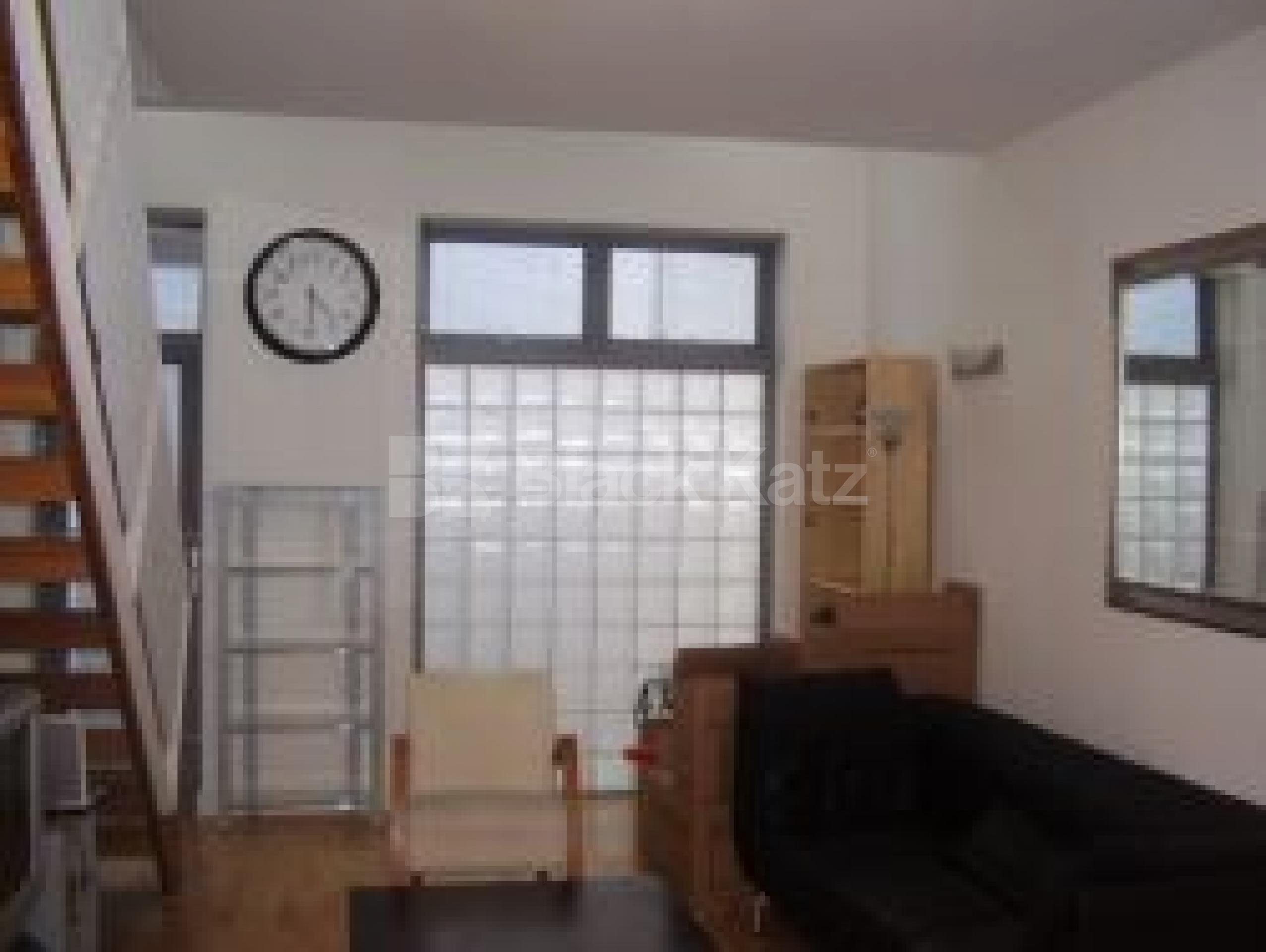 			2 Bedroom, 1 bath, 1 reception Flat			 Carysford Road, STOKE NEWINGTON N16 N16