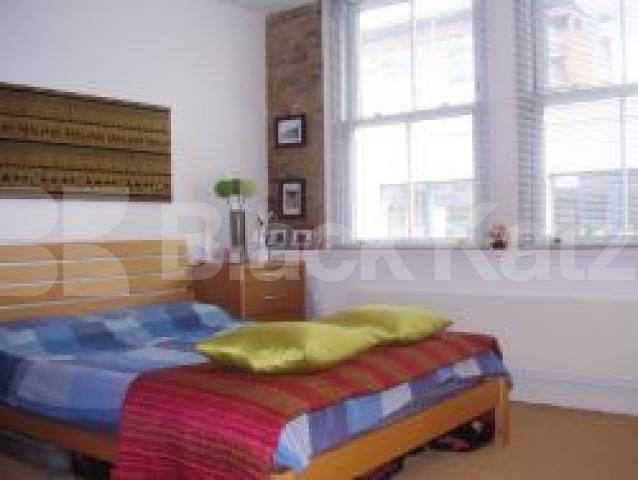 			Viewings are highly recommended!!!, 1 Bedroom, 1 bath, 1 reception Apartment			 Mallow Street, Old Street