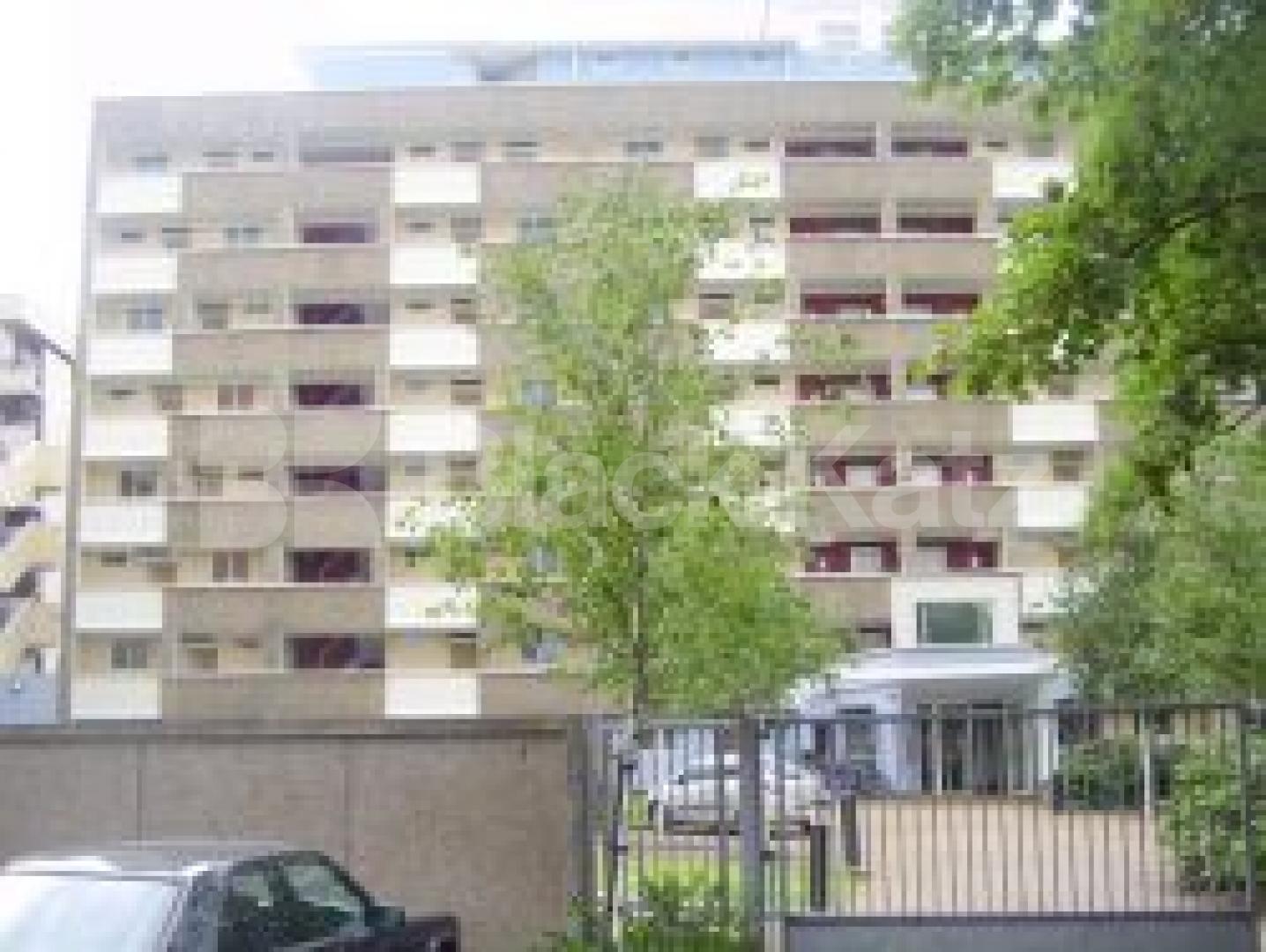 			1 Bedroom, 1 bath, 1 reception Flat			 Wynford Road, ANGEL N1