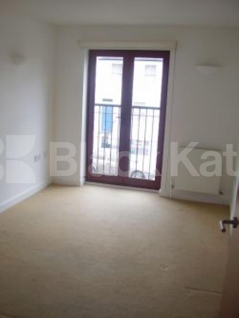 			New Instruction, 2 Bedroom, 1 bath, 1 reception Flat			 Barnsbury Grove, ISLINGTON/BARNSBURY N7