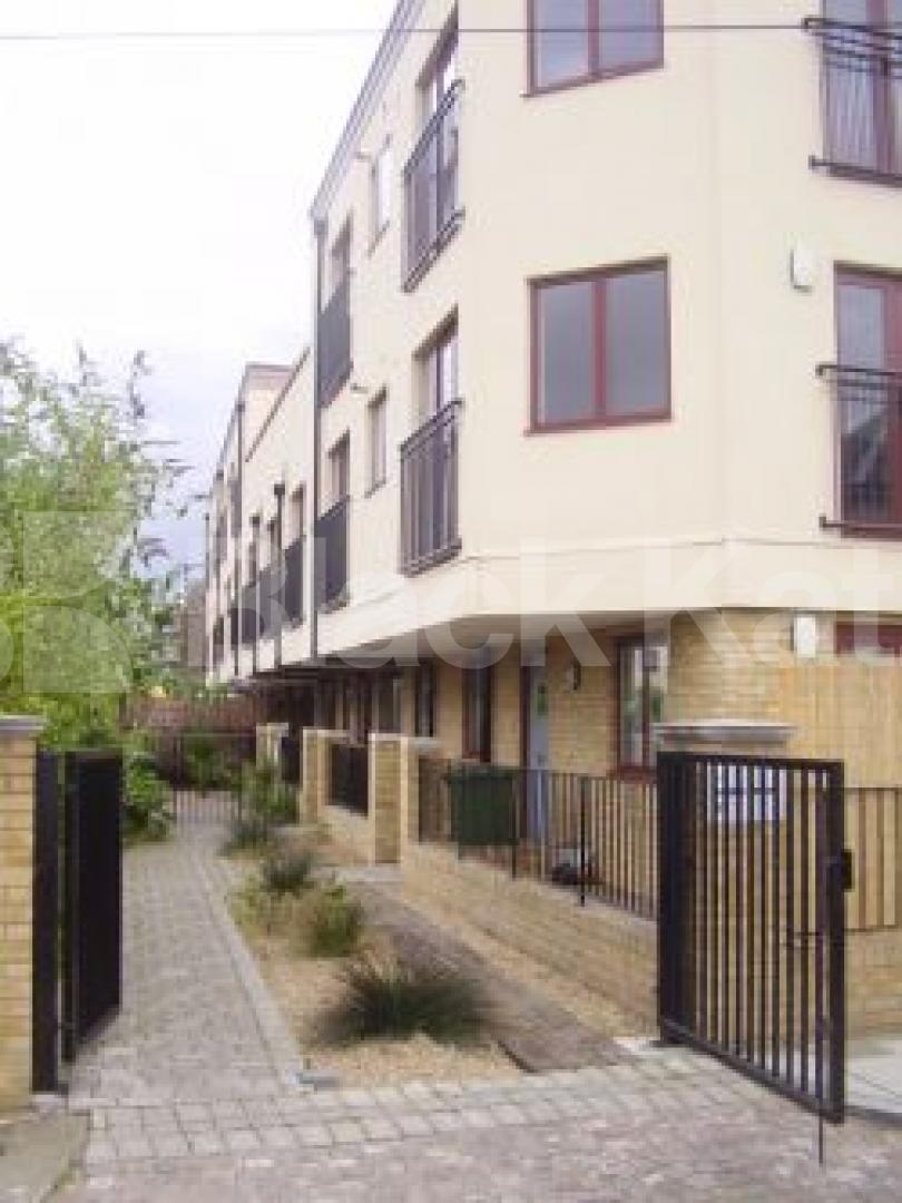 			New Instruction, 2 Bedroom, 1 bath, 1 reception Flat			 Barnsbury Grove, ISLINGTON/BARNSBURY N7