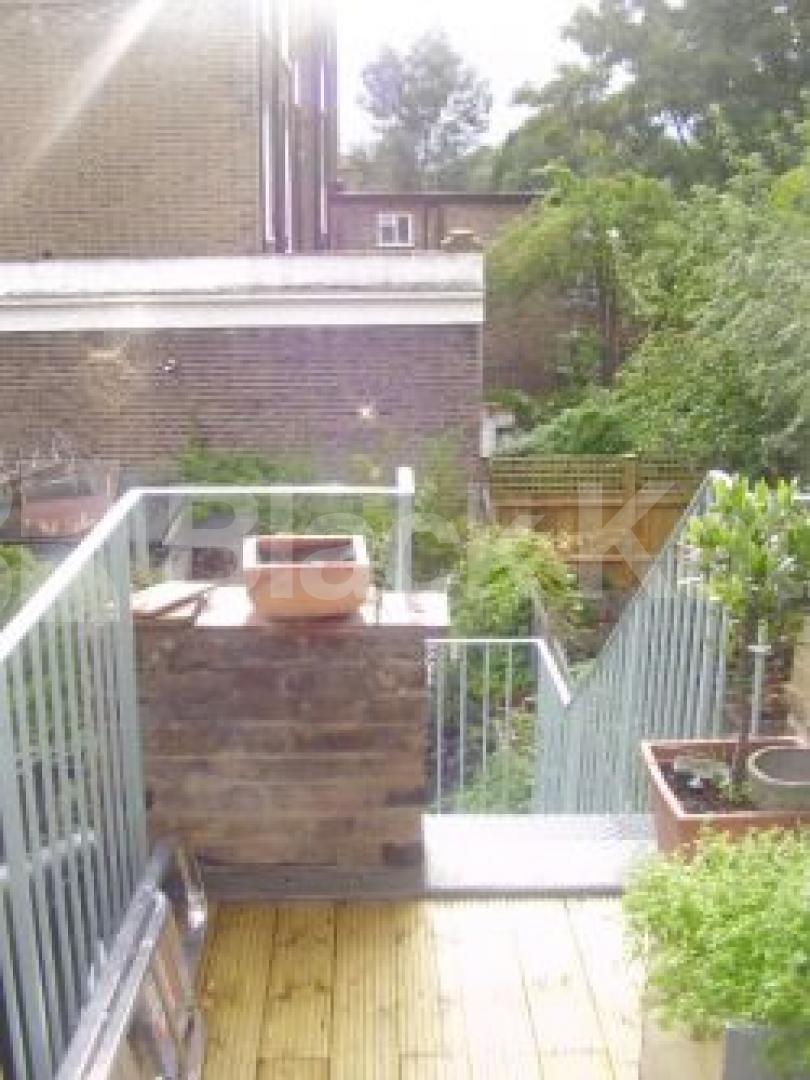 			NEW INSTRUCTION, 3 Bedroom, 1 bath, 1 reception Flat			 Southgate Road, DE BEAUVOIR TOWN N1