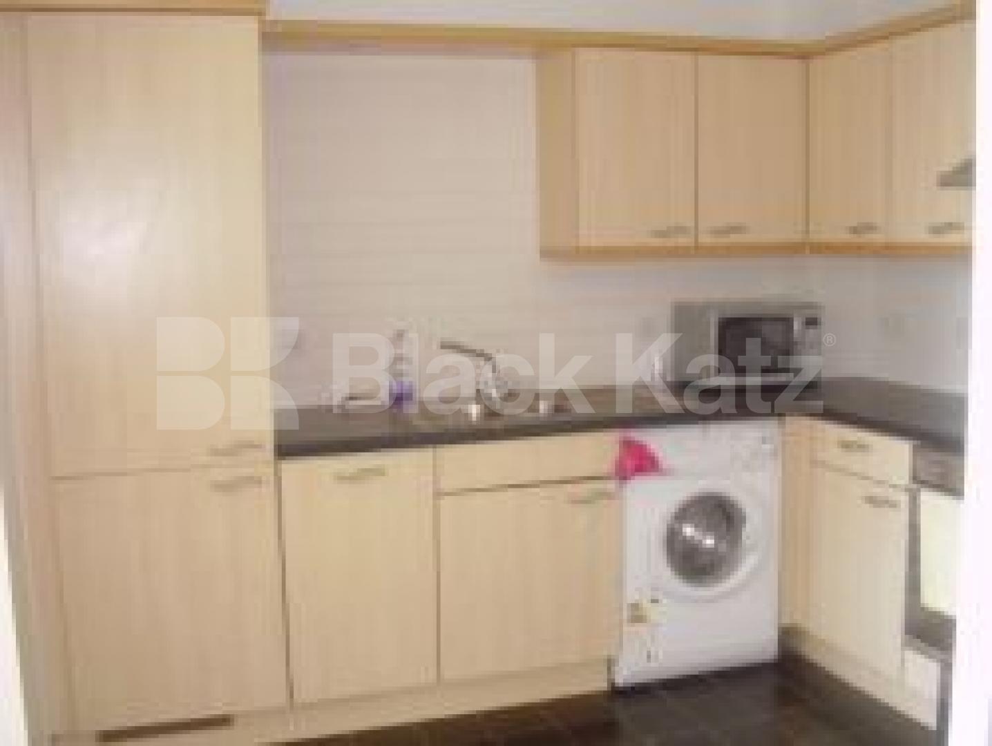 			2 Bedroom, 1 bath, 1 reception Flat			 Drayton Park, HIGHBURY N5