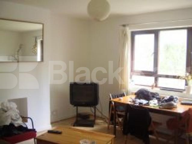 			NEW INSTRUCTION, 3 Bedroom, 1 bath, 1 reception Flat			 Murray Grove, OLD STREET N1