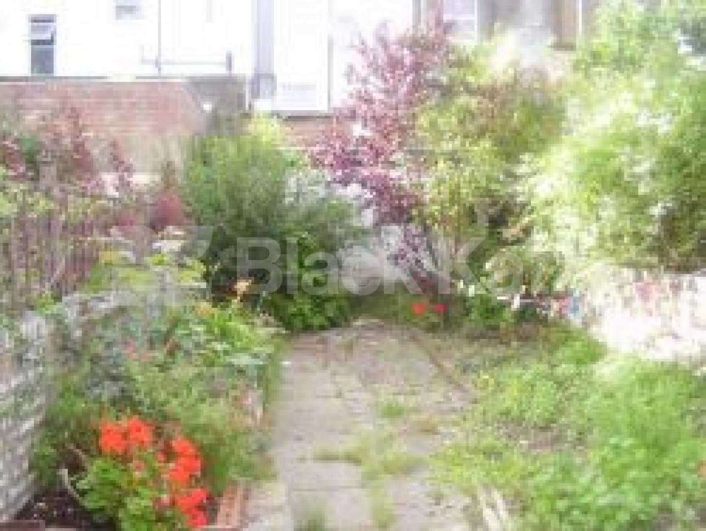 			NEW INSTRUCTION!, 5 Bedroom, 1 bath, 1 reception House			 Mayton Street, HOLLOWAY 