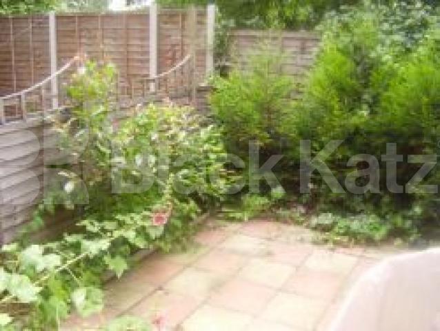 			NEW INSTRUCTION, 3 Bedroom, 1 bath, 1 reception Flat			 Murray Grove, OLD STREET N1