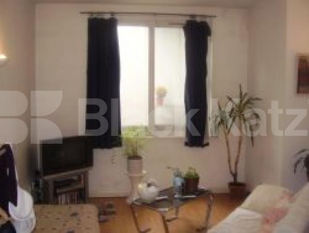 			NEW INSTRUCTION, 2 Bedroom, 1 bath, 1 reception Flat			 OLD STREET, OLD STREET EC1