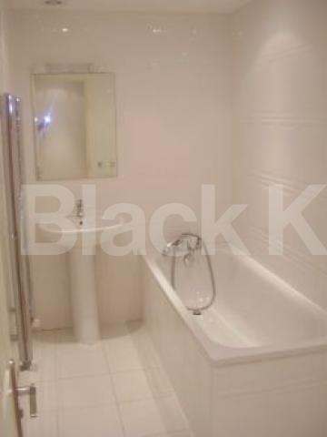 			HIGHLY RECCOMENDED!!!!!!, 2 Bedroom, 1 bath, 1 reception Flat			 Southgate road, De beauvour town/Islington