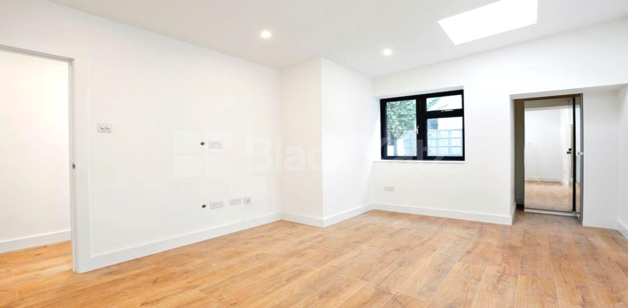 			NEW AND MINUTES TO TUBE & PARK!, 1 Bedroom, 1 bath, 1 reception Flat			 Parkway, REGENTS PARK - CAMDEN