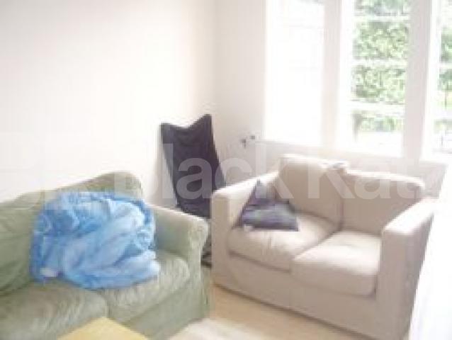 			Great Location and lovely flat!!!, 3 Bedroom, 1 bath, 1 reception Flat			 Riversdale Road, HIGHBURY N5