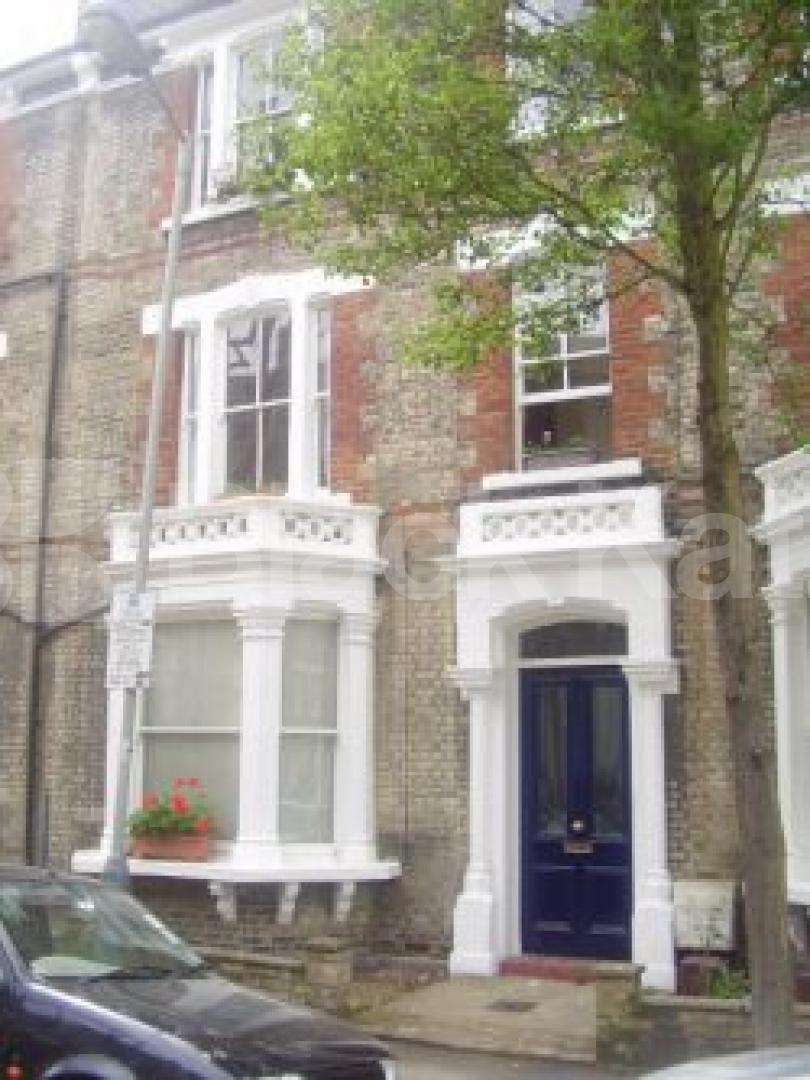 			Amazing!!! Must see!!!, 2 Bedroom, 1 bath, 1 reception Flat			 Staverdale road, Highbury