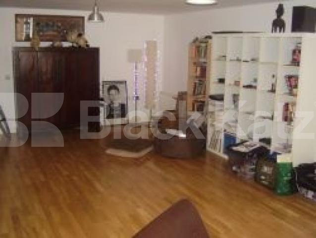 			Amazing!!! Must see!!! Get a viewing NOW!!!!!!!, 1 Bedroom, 1 bath, 1 reception Flat			 Batemans Row, Shoreditch / Liverpool st.