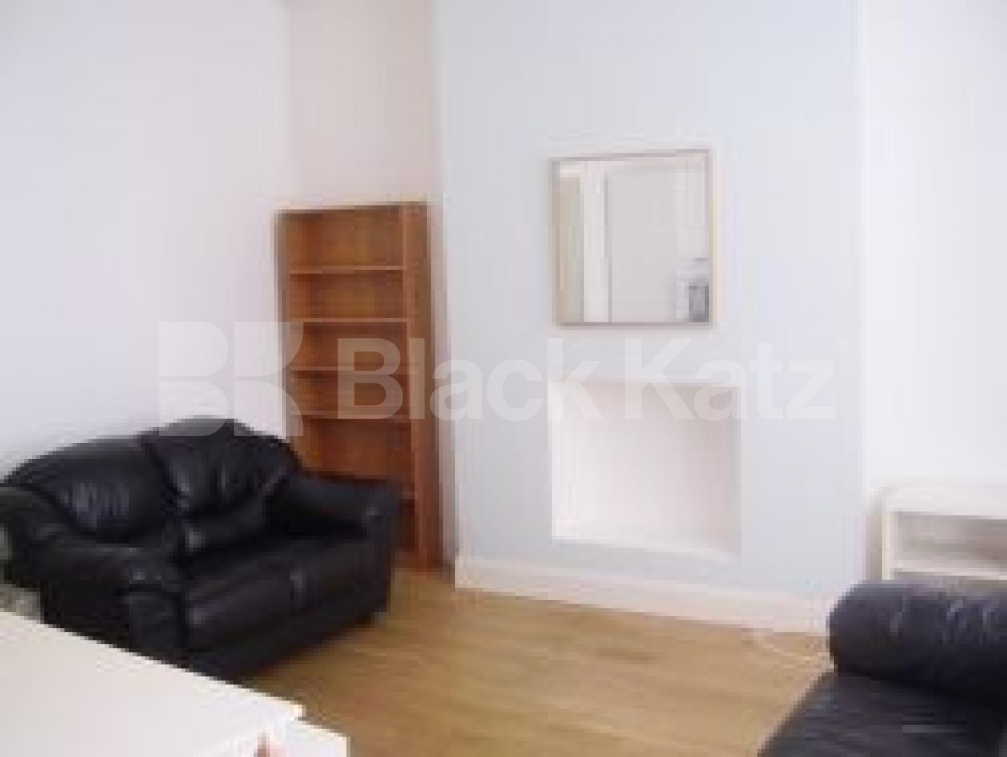 			2 Bedroom, 1 bath, 1 reception Flat			 Hanley Road, FINSBURY PARK N4