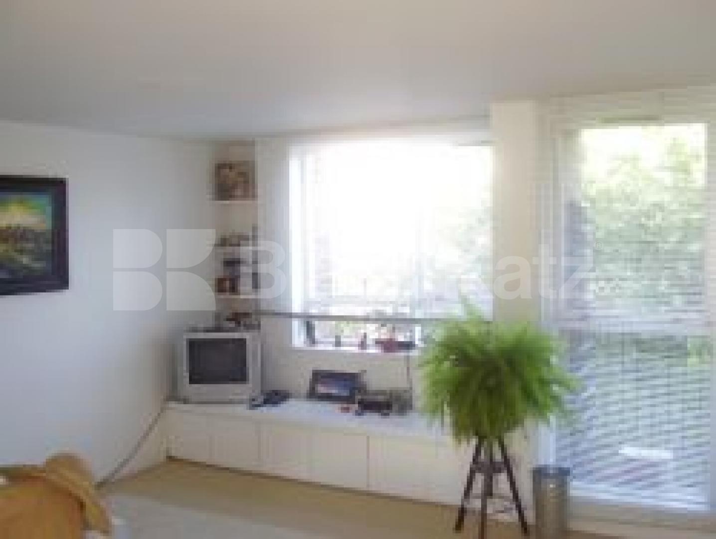 			NEW INSTRUCTION, 2 Bedroom, 1 bath, 1 reception Flat			 Kelvin Road, Highbury Barn