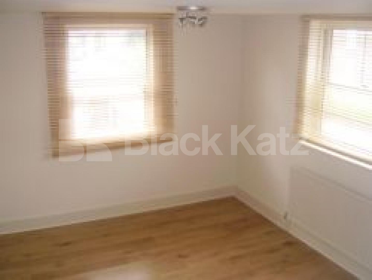 			NEW INSTRUCTION, 2 Bedroom, 1 bath, 1 reception Flat			 OAKFIELD ROAD, STROUD GREEN N4