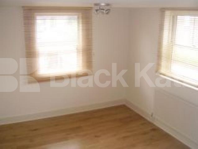 			NEW INSTRUCTION, 2 Bedroom, 1 bath, 1 reception Flat			 OAKFIELD ROAD, STROUD GREEN N4