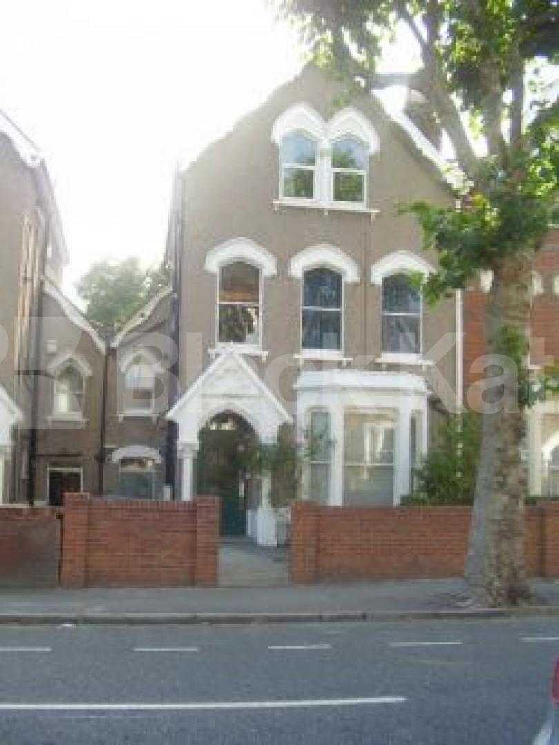 			NEW INSTRUCTION, 1 Bedroom, 1 bath, 1 reception Flat			 Oakfield Road, FINSBURY PARK N4