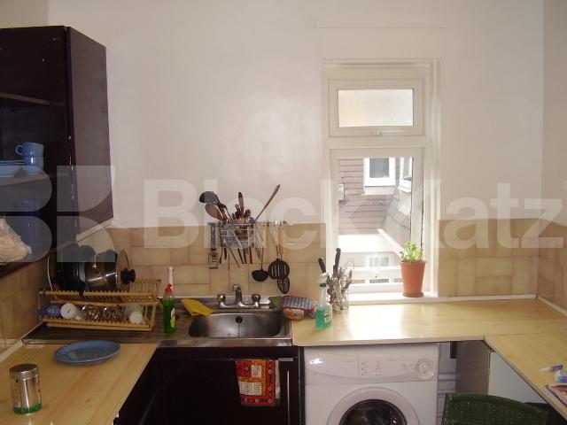 			1 Bedroom, 1 bath, 1 reception Maisonette			 Highbury Station Road, Highbury